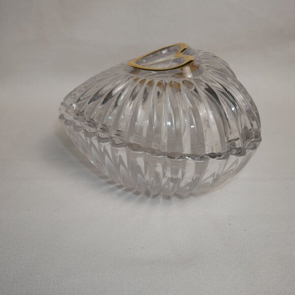 Heart-Shaped Ribbed Glass Trinket Box With Gold-Tone Lid Accent 6" - Picture 2 of 6